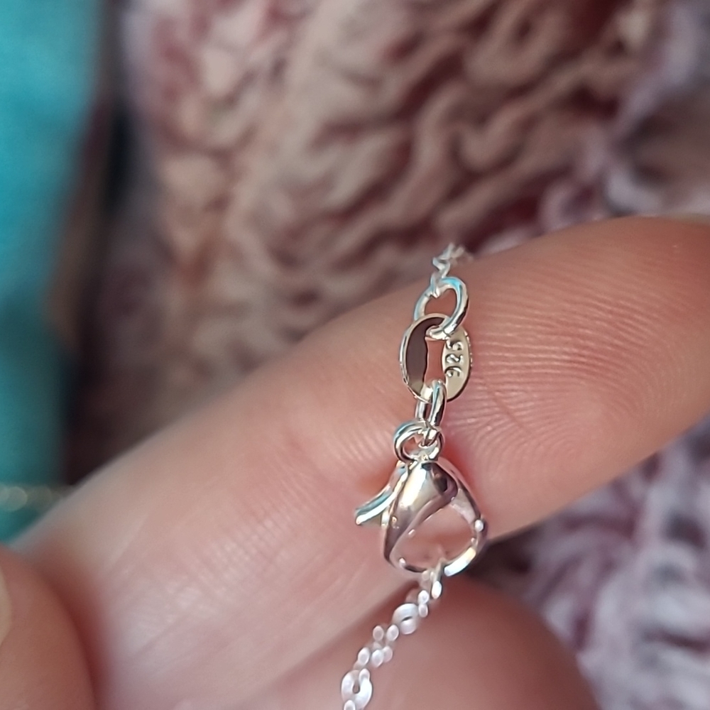 Hello Kitty Locket - Picture 9 of 12